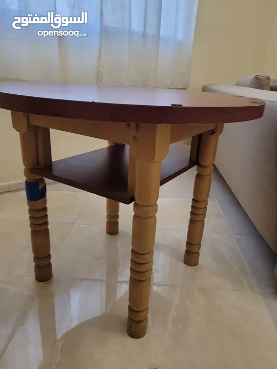 Round Table/طاولة مستديرة للبيع