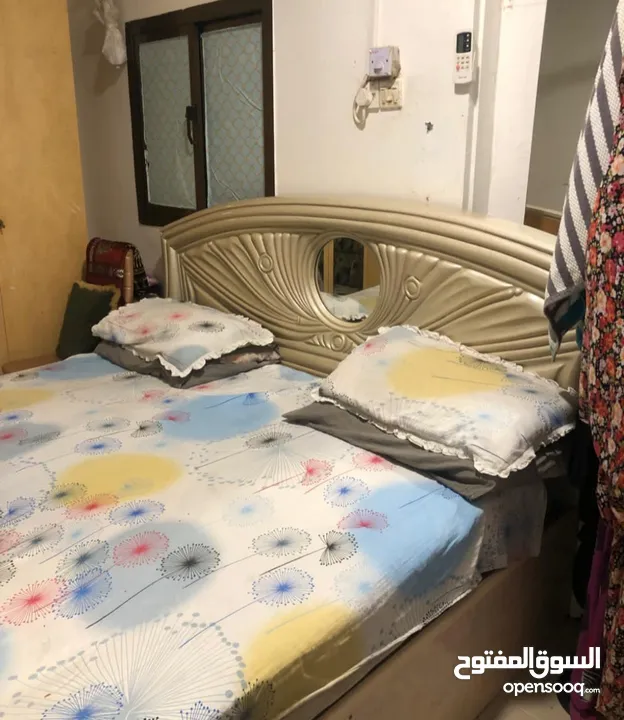 منزل للبيع في عدن المعلا دكة موقع ممتاز مطل على البحر