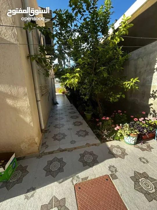 بيت مستقل في اجمل مناطق الزرقاء