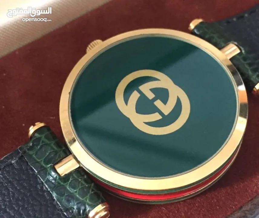 2  Gucci watches - crocodile leather- like new condition - ساعات جوتشي عدد 2- جلد تمساح اصلي- نادرة