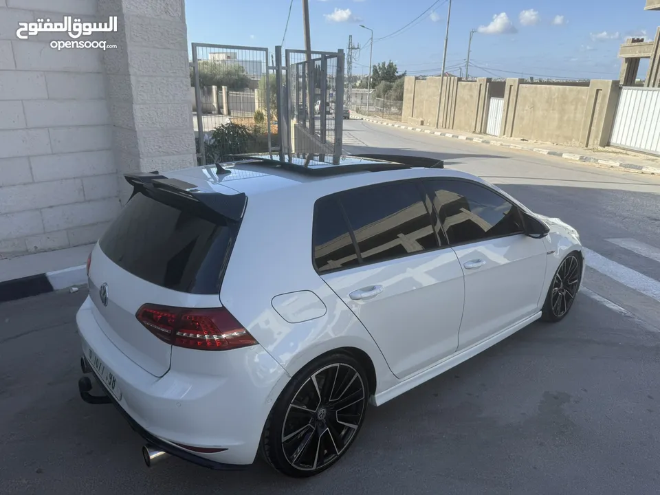 Golf GTi ترخيص 2014 فل الفل بسعررر حرررق كااااش البيع فقط كااش والتنازل مباشرا
