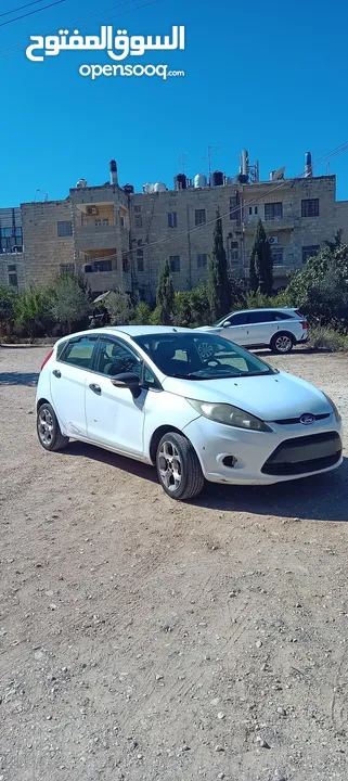 للبيع فورد فيستا جير عادي