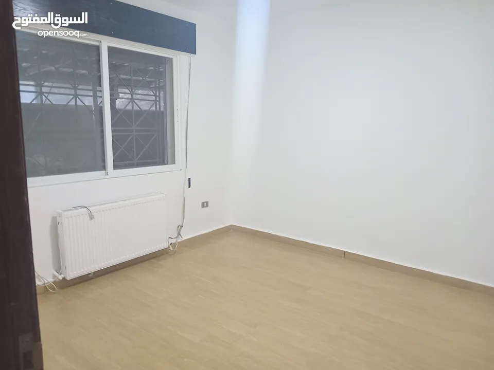 الرابية شقة طابق ارضي للبيع