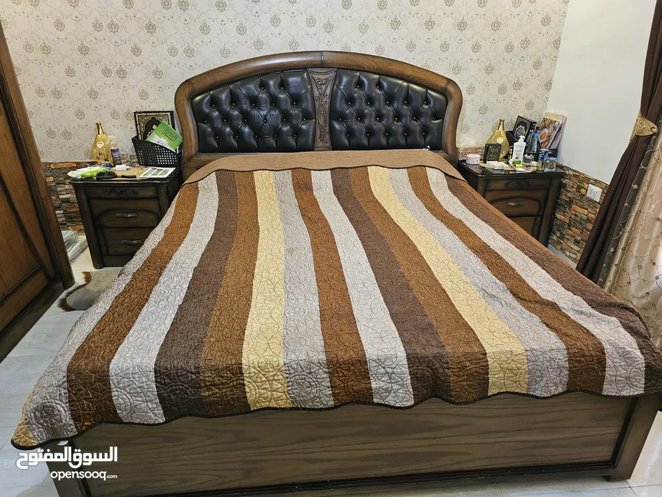 غرفة نوم البطة مستعملة وكالة مع طقم سجاد وبرادي