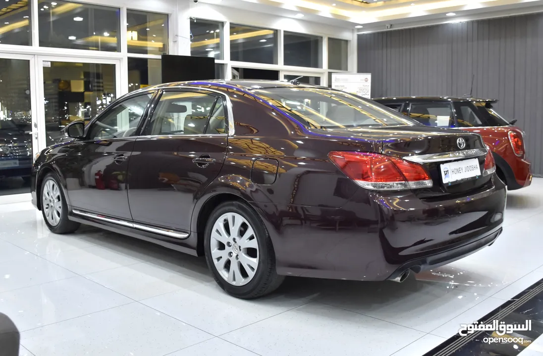 Toyota Avalon ( 2011 Model ) in Burgundy Color American Specs