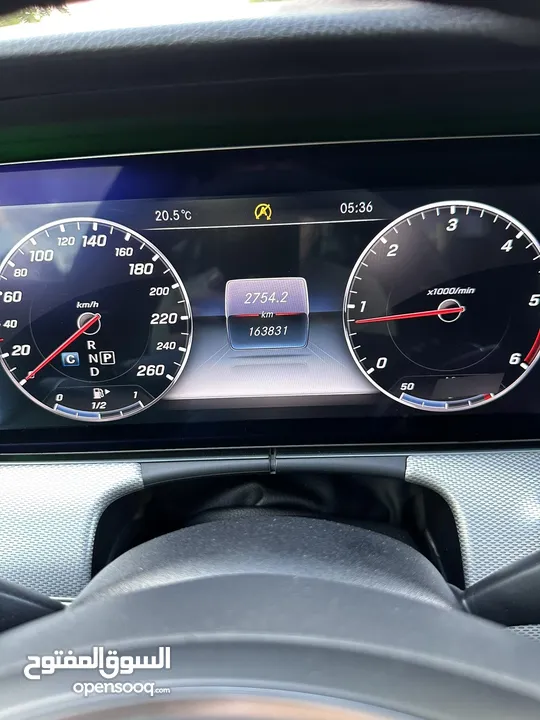 Mercedes E220D  بانوراما  موديل 2017 برخصة  دهان شركة  فل اضافات  امكانية البدل وارد  كرتونه سيارة
