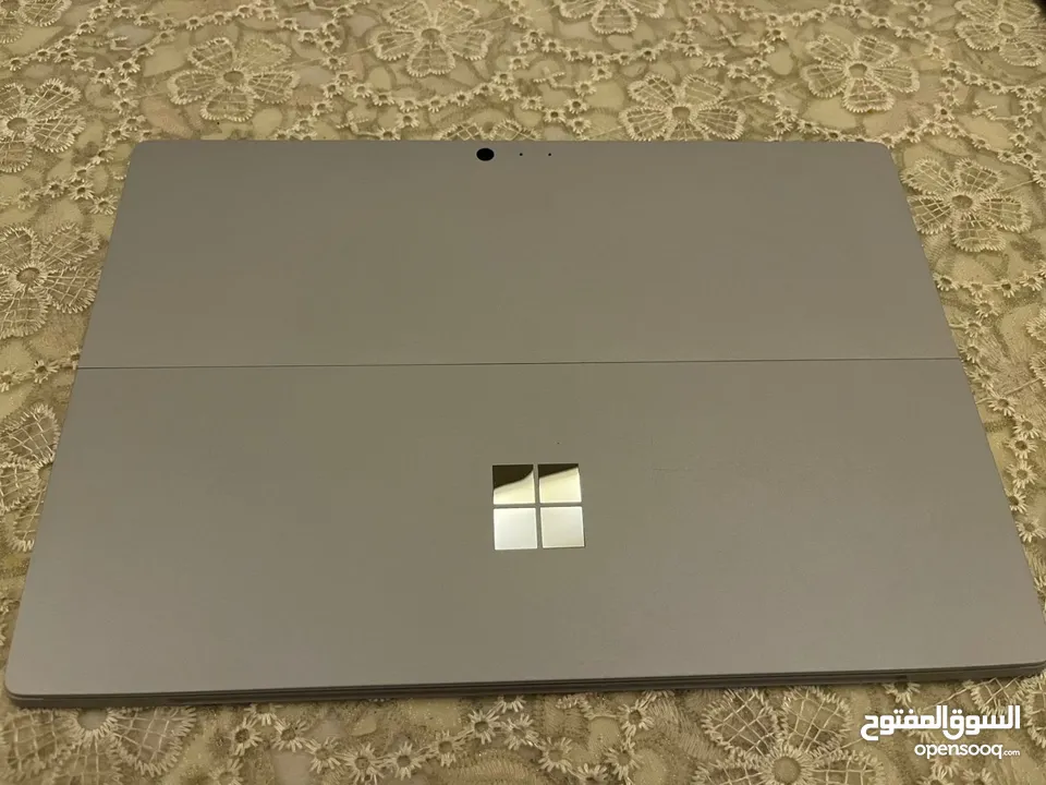Microsoft Surface Pro (5th Gen)