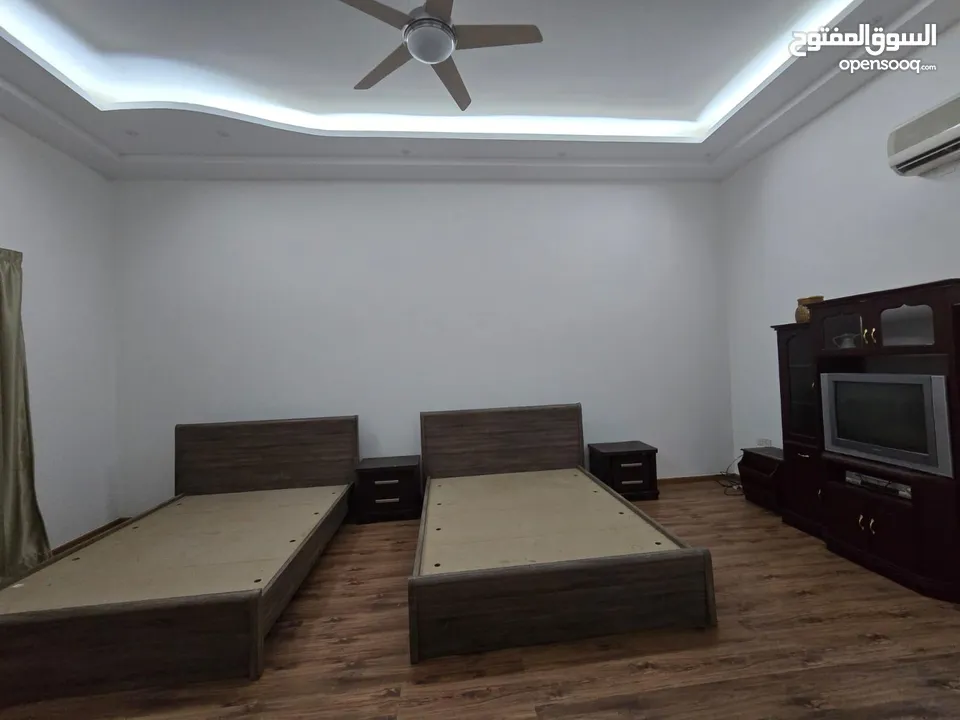 Villa for rent in Sanad with Elevator