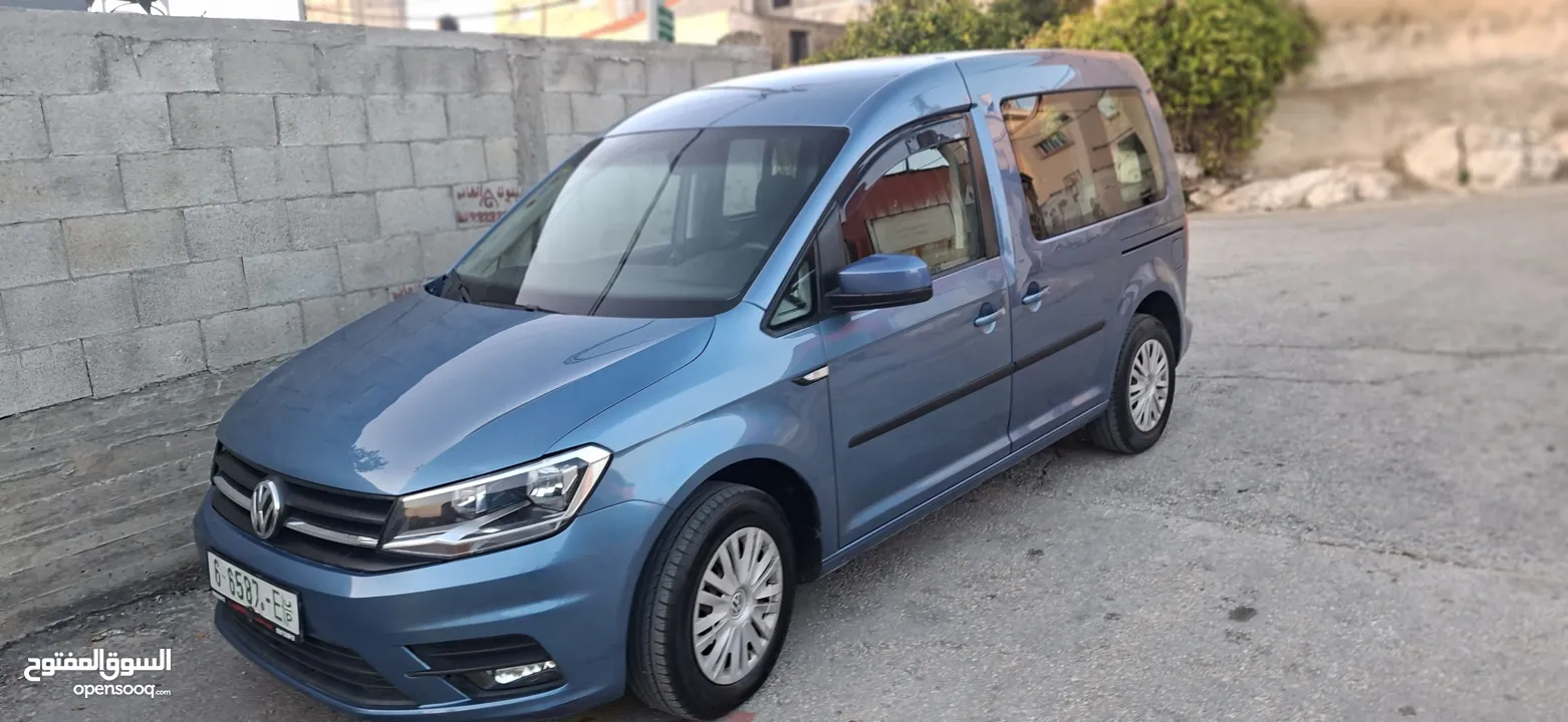 كادي موديل 2018 ماتور 2000ديزل -ركاب 6+1-ماشي 115الف كليو -غيارعادي فحص نظيف صلاة النبي