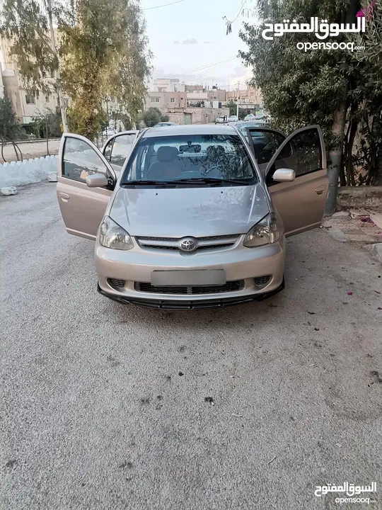 تويوتا اكو ( يارس) موديل 2005 بحال الوكالة اتومتيك للبيع اوللبدل على أقل سعر