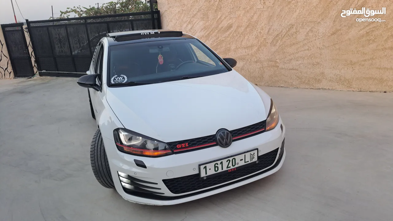 البيع كككاش فقط بسبب السفر جولف gti mk7 2015 fullllll الماني مش خليجي