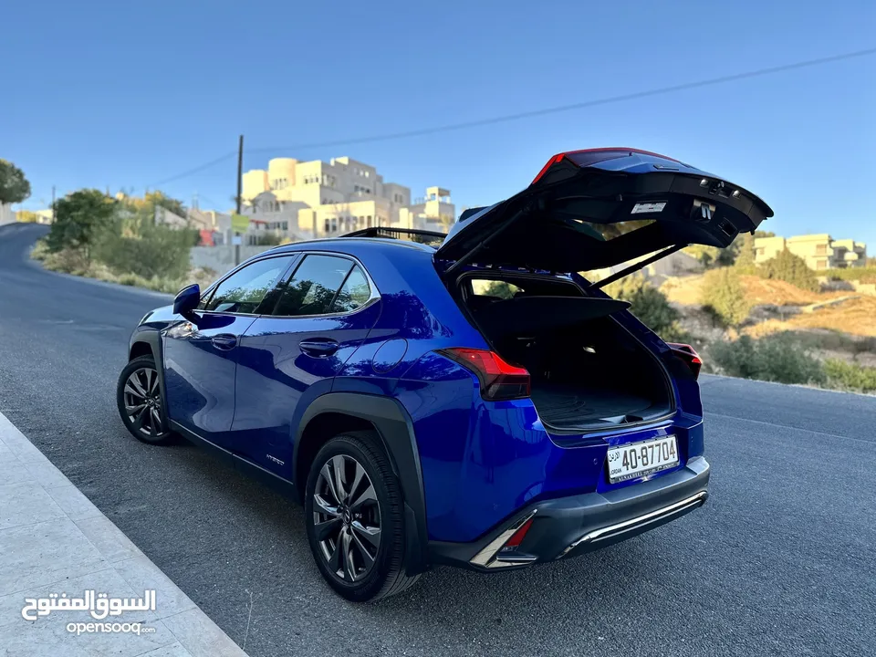 ‏2019 Lexus UX F Sport    فحص كامل ولا ملاحظة