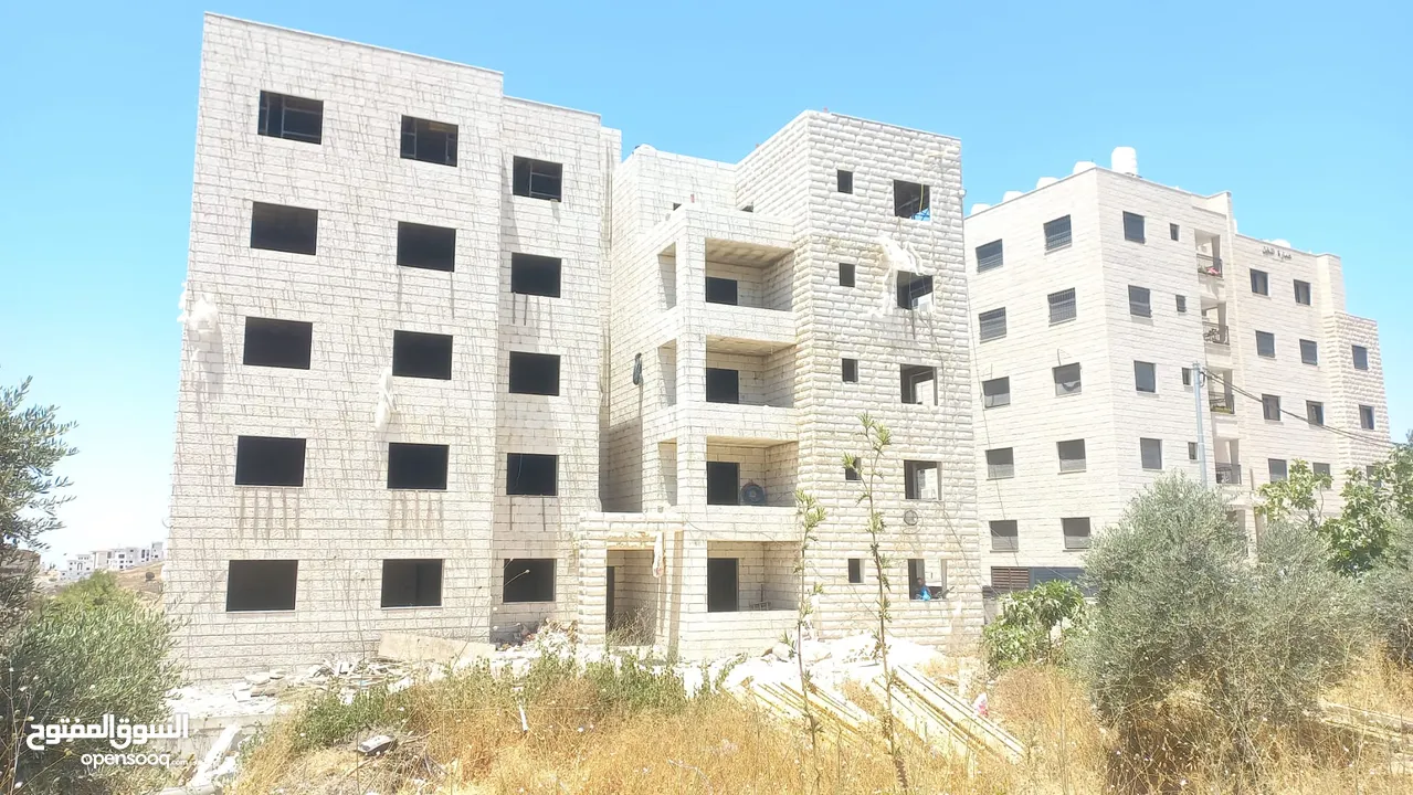 شقق للبيع باطلالات رائعة