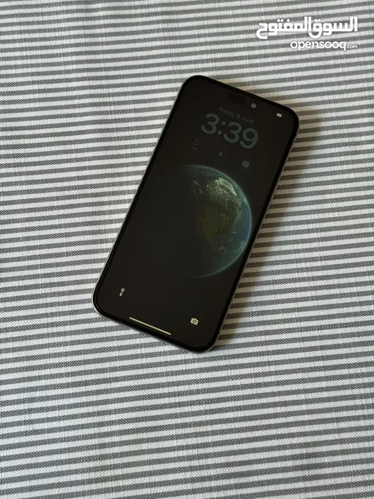 Iphone 15 pro max natural titanium 256GB used like new شرق اوسط