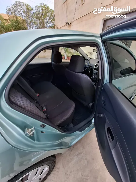 تم تخفيض السعر للبيع تويوتا يارس 2009 Toyota yaris 2009 غير قابل للتفاوض