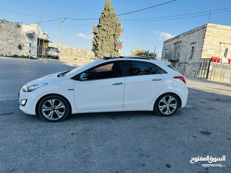 هونداي i30 2013 فل الفل مش ناقصها اشي بالصلاه على النبي السيارة جديده ولعبه