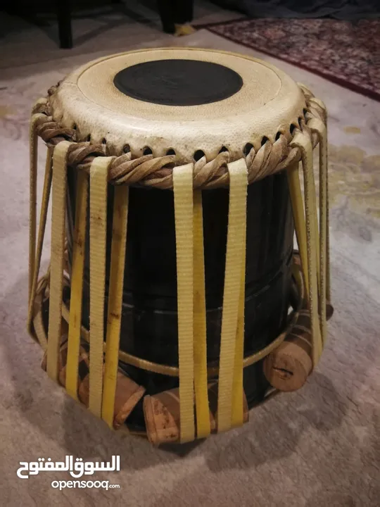 طبله هنديه قديمه مصنوعه من الخشب الصلب old Indian drum