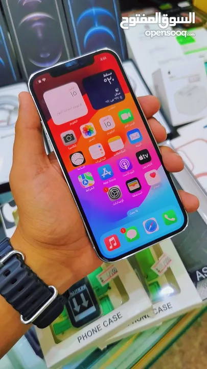 عرض خاص :  iPhone 12 pro 256gb نظيف جدا  بحالة الوكالة مع جميع ملحقاته و بأقل سعر