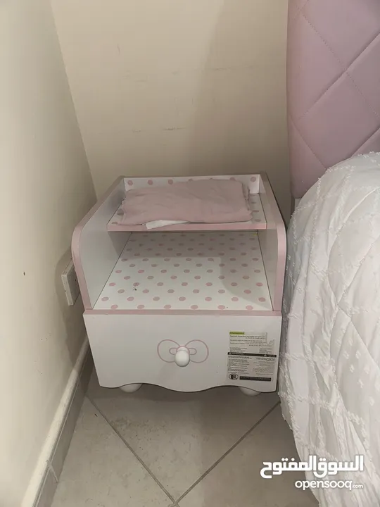 On good condition includes all the items on pic Girl room