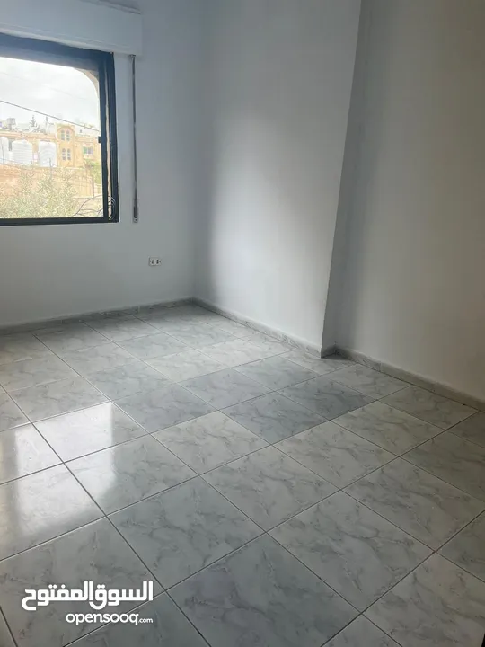 شقة فارغة للايجار في طبربور 2 نوم 220