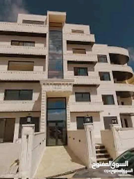 شقق جديده اربعه غرف في جميع مناطق عمان الغربيه ايجار سنوي هيئات  دوبلماسيه سفارات ،مؤثث مع اثاث فخم