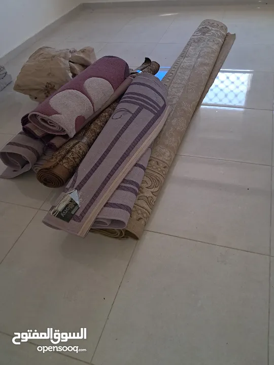 سجاجيد وبردايتين للبيع .في الزرقاء الجديدة