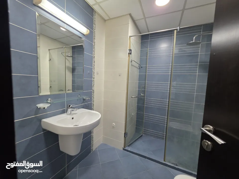 للإيجار شقة شامل في الجفير Flat inclusive for rent in Juffair