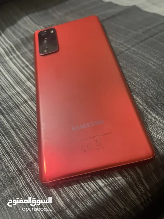 تلفون للبيع S20 fe