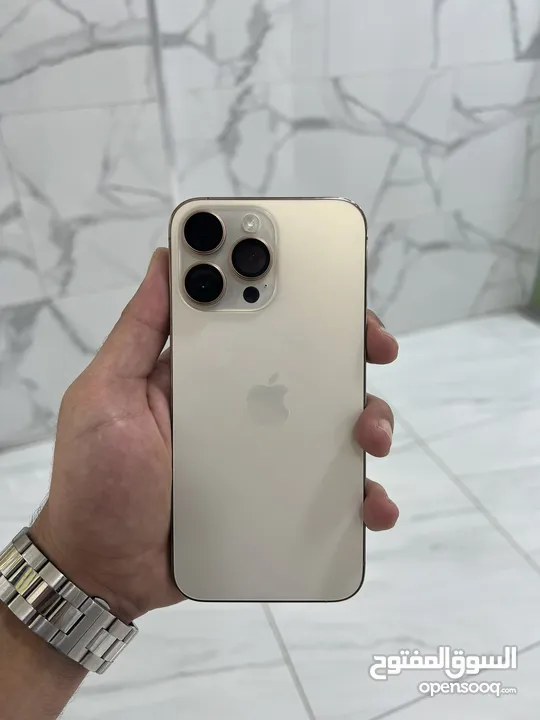 ايفون 14برو ماكس لون دهبي للبيع