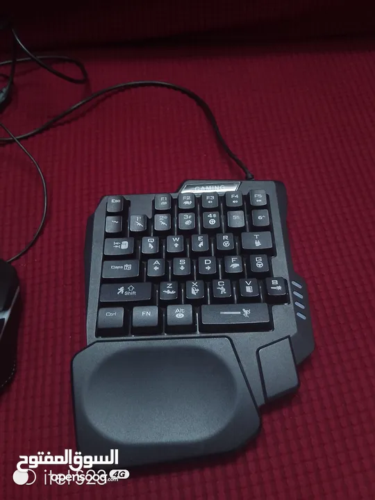 للبيع بأفضل الأسعار مجموعه كامله تشمل  كيبورد جيمنج RGB قطعه mix pro