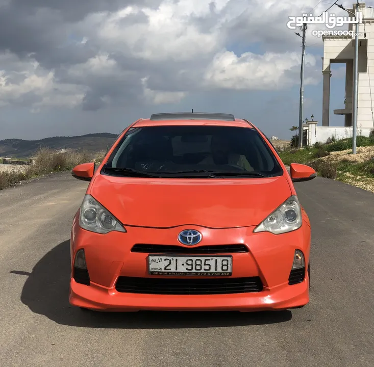 Toyota Prius C 2012 فل كامل