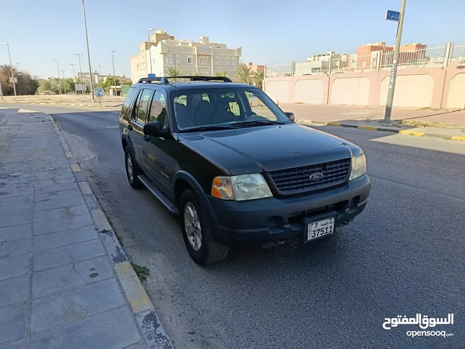 سيارتين للبيع استعمال بيت سوبر 1999بحاله ممتازه ماشي 219 حجم 1500 إكسبلورر 2005 بحاله جيده ماشي 250