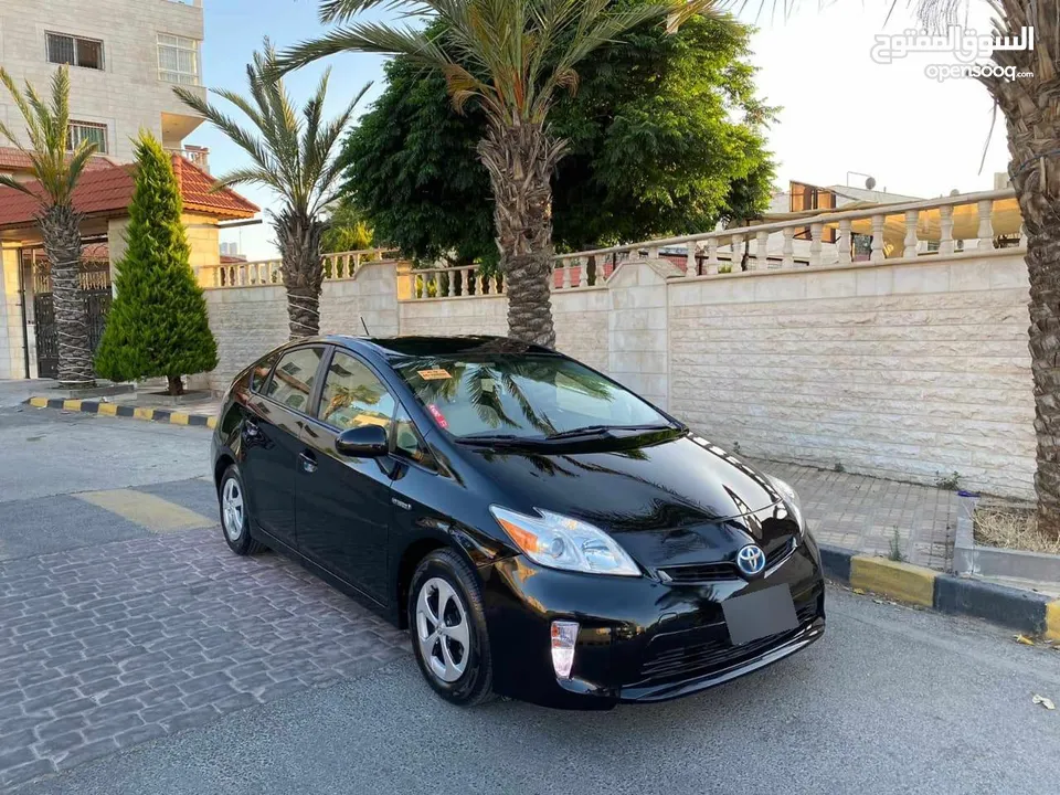 تيوتا بريوس مديل 2014اقساط اوللبدل على سياره بقيمة الدفعه5500فحص كامل 4جيد مرفق الرقم موجود عل ملاحظ