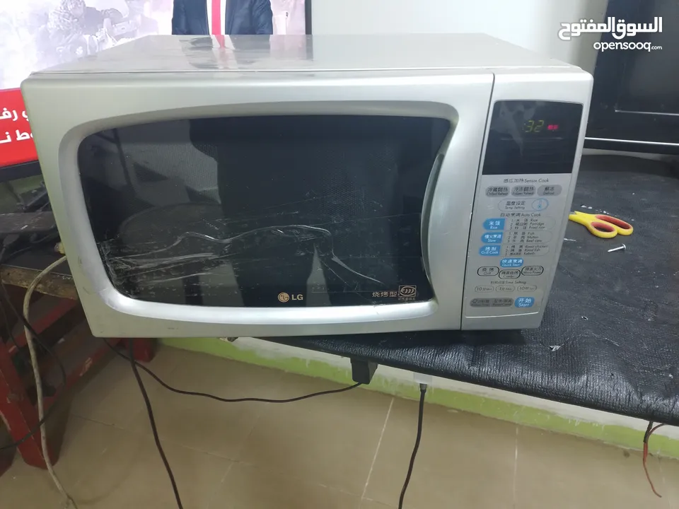 ميكرويف LG  بحاله جيده كورى  الأصلي  30 لتر