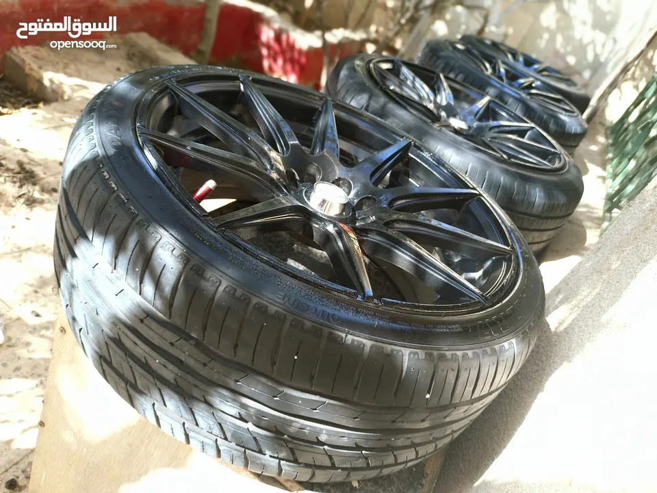 بسم الله الرحمن الرحيم جنط مع كوشوك وكالة راكب الو شهر استعمال خفيف جدا