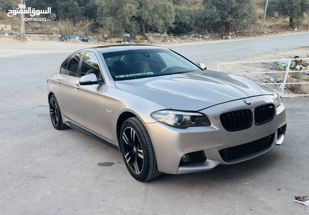 BMW520i f10 سيارة  للبيع  موديل 2014 بسبب التبديل