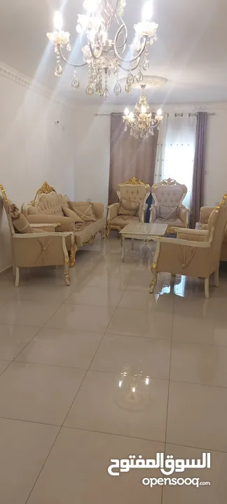 شقه للبيع في سطح مرحبا