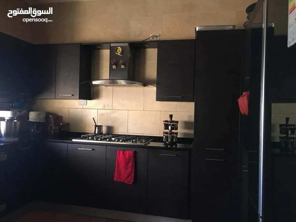 للبيع طابق اخير مع روف دوبلكس