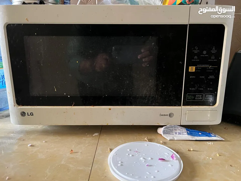 Microwave For Urgent Sale....
