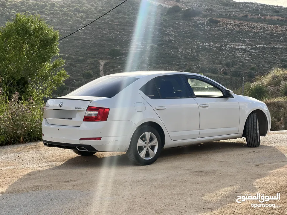 سكودا اوكتافيا 2017