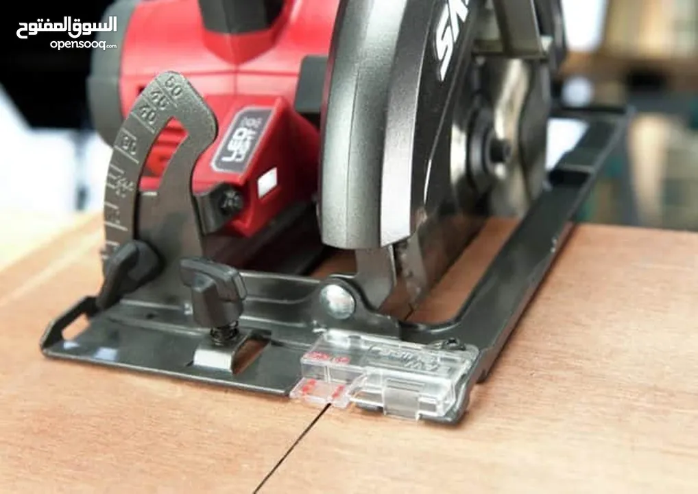 منشار دائري لاسلكي 20 فولت لقطع الخشب 6.5 بوصة (165 مم) skil