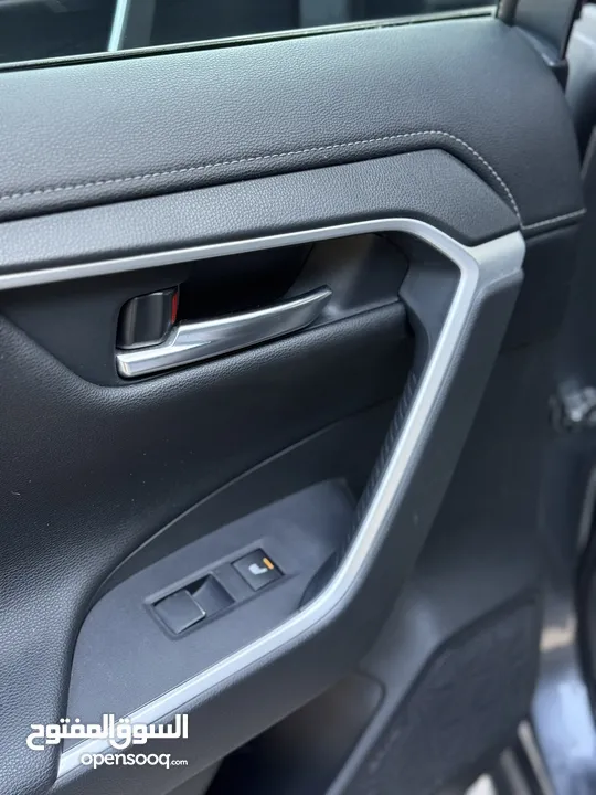 RAV4 2021(دفعه تبدء 6200)وارد اوروبي جمرك جديد فحص كامل فل كامل ليميتد كلين تايتل