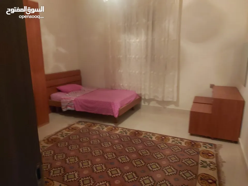 شقة للايجار  شارع الشرطه العسكريه الهواري مقابل شركه النظافه