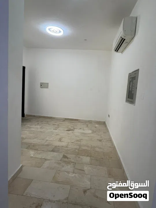 متوفر لدينا استديو فاخر للااجار