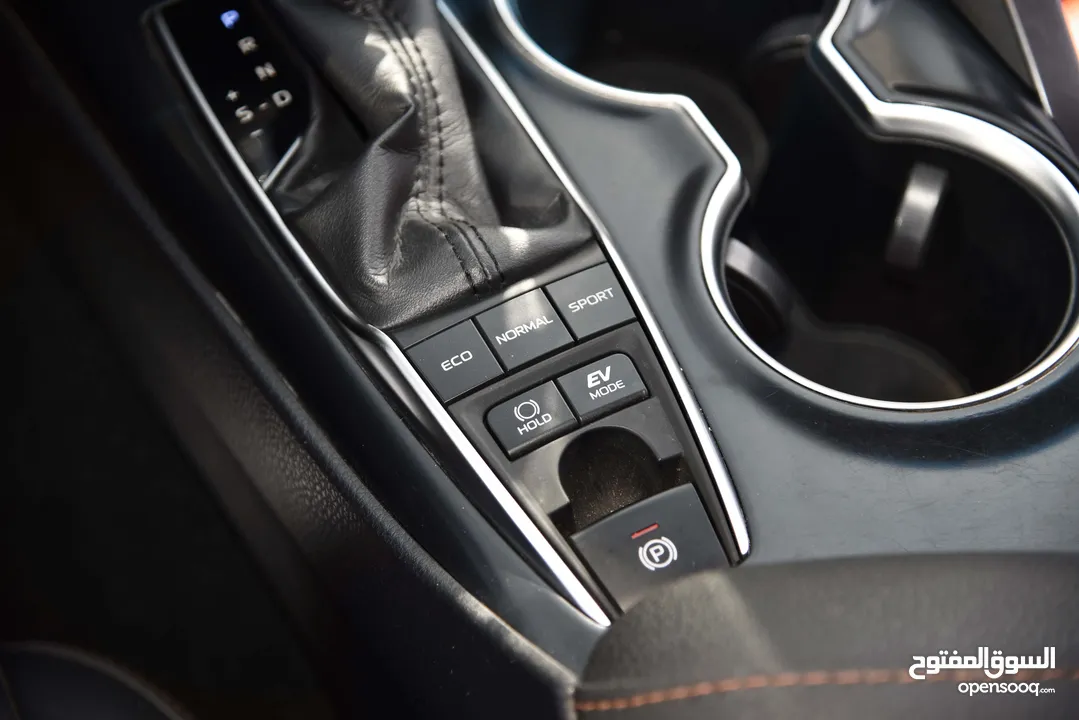 تويوتا كامري ليميتد هايبرد Toyota Camry Limited Hybrid 2019