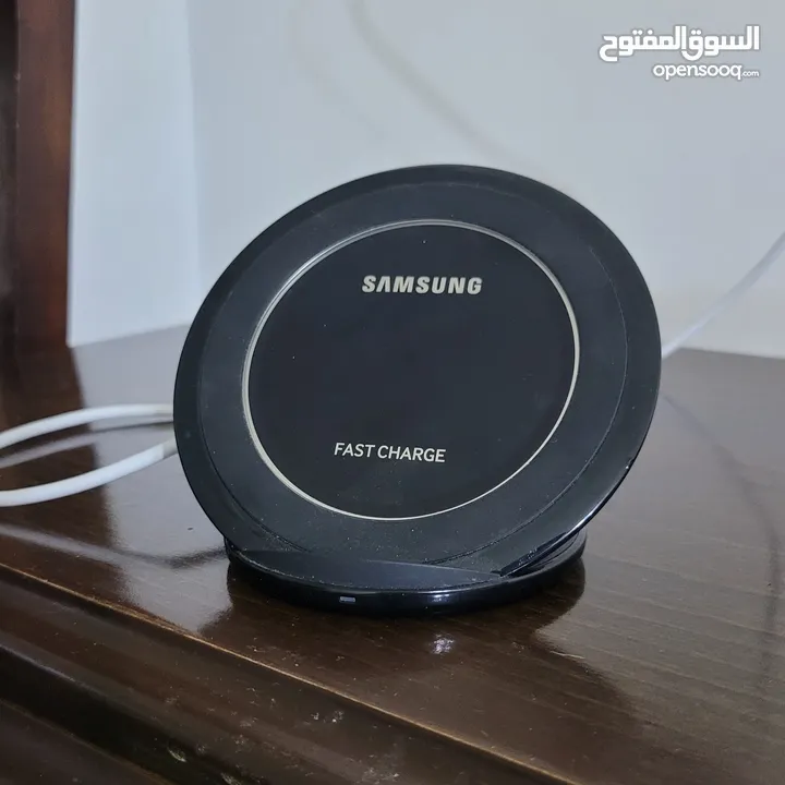 SAMSUNG WIRELESS CHARGER - شاحن   سامسونج اللاسلكي اصلي
