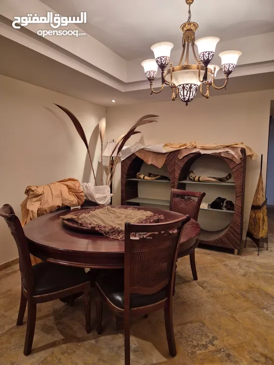 Luxury apartment three bedroom All en-suite have heating and cooling central AC,Electric abajour.