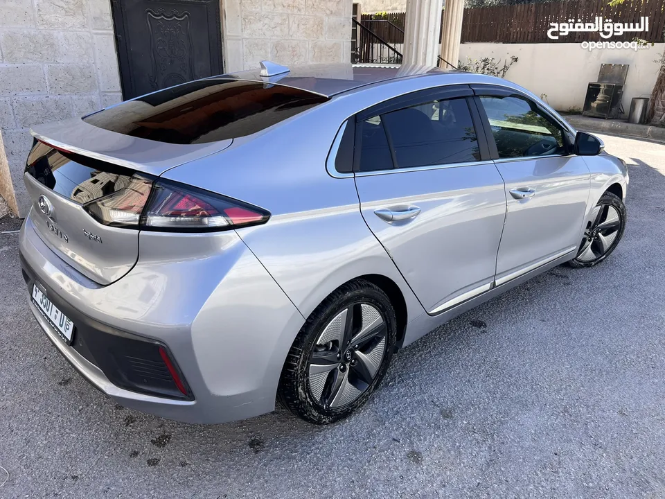 ايونيك موديل 2022