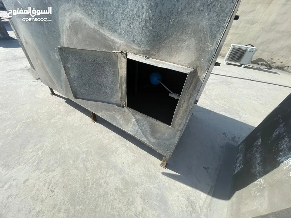 نشتري تنك الحديد المترين  واحنا بننزل عن الاسطح تنك المتر بسته بنشتري جميع انواع الاثاث