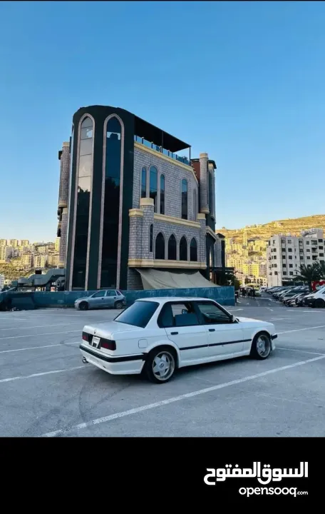 سياره مش نقصها برغي